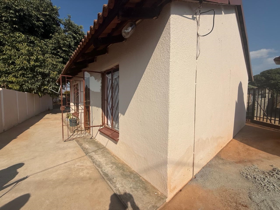 2 Bedroom Property for Sale in Boitekong Ext 10 North West